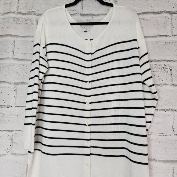 Cabi Knitted Button Up Striped Turnabout Cardigan Sweater White Size Medium 6164 - Picture 3 of 13